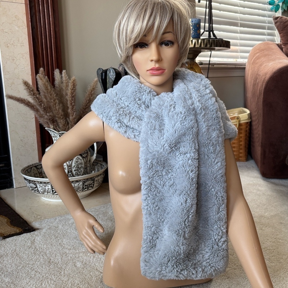 Wendy Bellissimo Warm & Cozy Gray Blanket Wrap Scarf Fuzzy Fleece